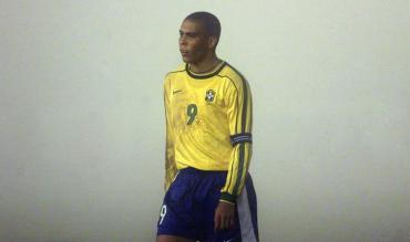 R9